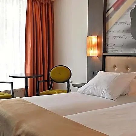 Hotel Medemblik 호텔 3*